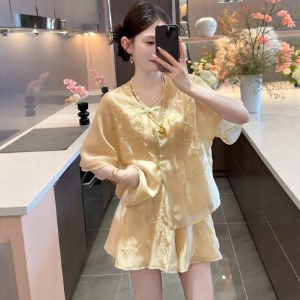 新中式气质贵气感提花防晒衬衫短裤女装2025夏季新款休闲高级套装