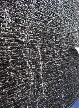 天然青石板流水石水幕墙黑色景观庭院户外水池背景墙文化石外墙砖