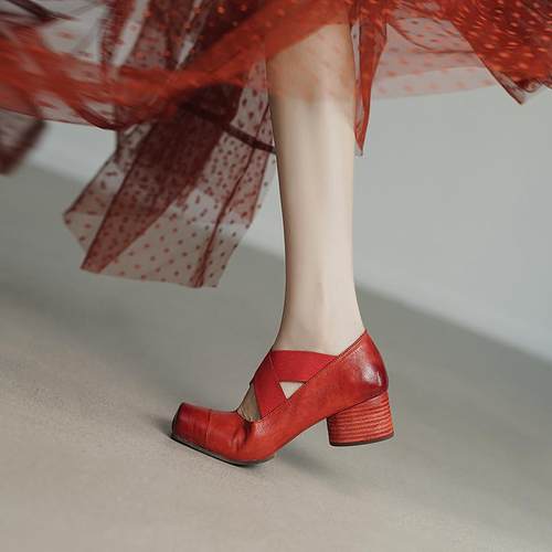 新款法式马皮猪鼻子玛丽珍芭蕾鞋