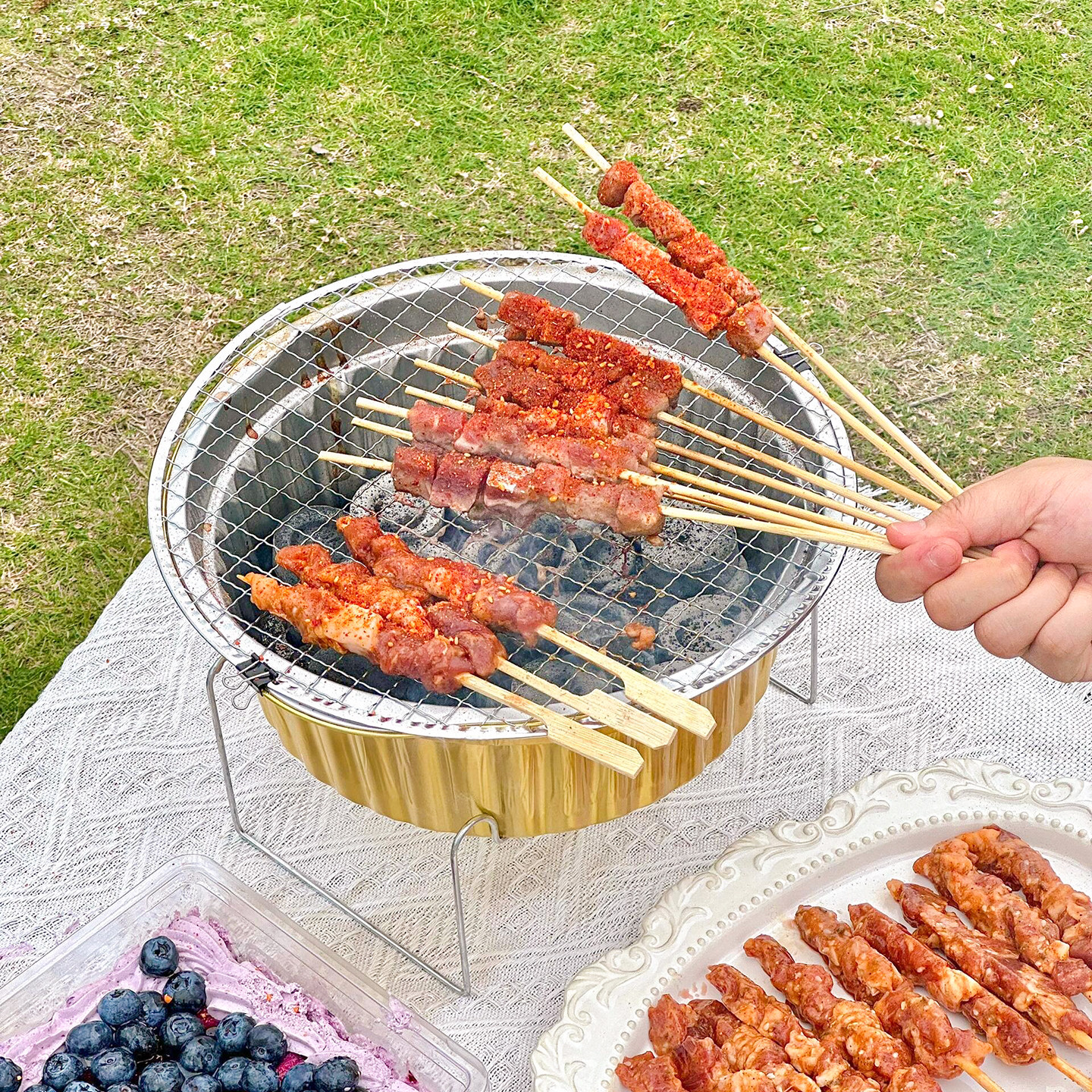 烧烤炉子户外野餐露营春游好物木炭烧烤架烤肉一次性锡纸锅具套装