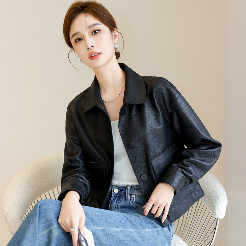 卡若维娅进口真皮绵羊皮女短款外套黑色单皮夹克上衣2025海宁皮衣
