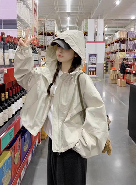 韩系冲锋衣米色短外套女小个子2025春季新款宽松时尚洋气显瘦上衣