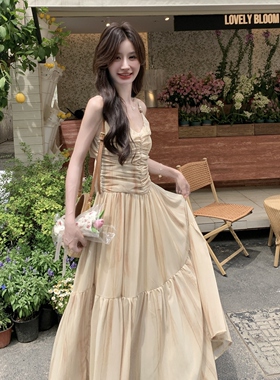 现货首发2025新款后背系带设计感吊带连衣裙2C233-A192-P130-K209