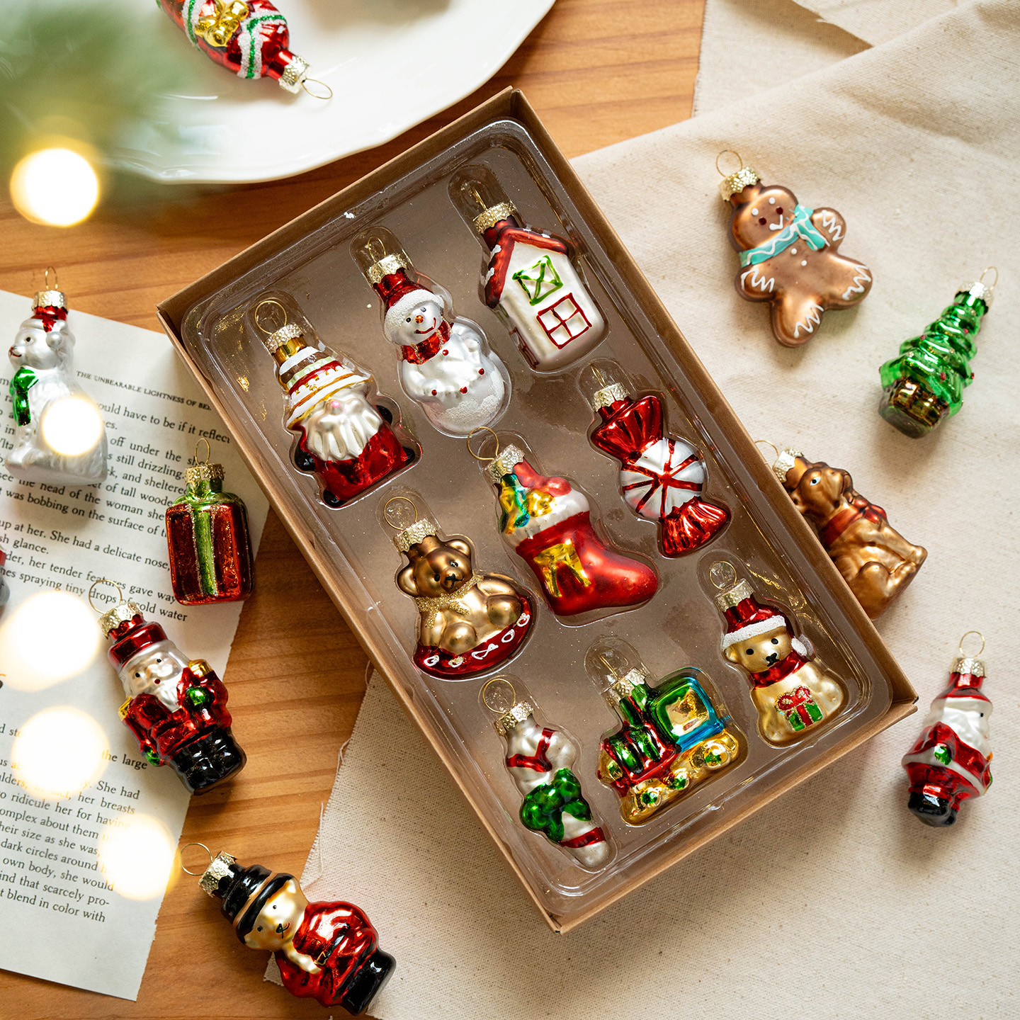 Hromeo 圣诞节装饰品玻璃异形球挂件小圣诞树创意雪人老人装饰