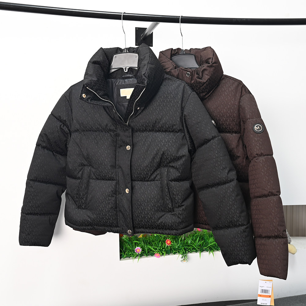 满字母厚实蓬松立领保暖休闲棉服