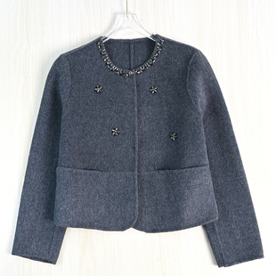 气质双面呢手工钉钻圆领暗扣羊毛呢短外套 思琪女装 2512