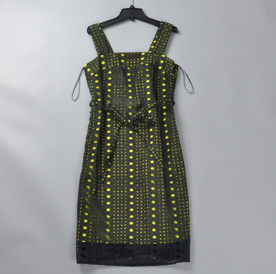 五折刺绣镂空抹胸连衣裙