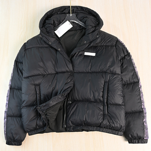 蓬松保暖袖侧织带字母休闲棉服