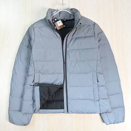 简约反光面料80绒修身保暖羽绒服