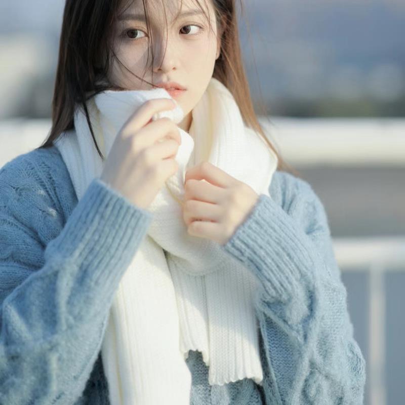 针织围巾女冬季百搭纯白色生日礼物可爱学生新款保暖毛线围脖情侣