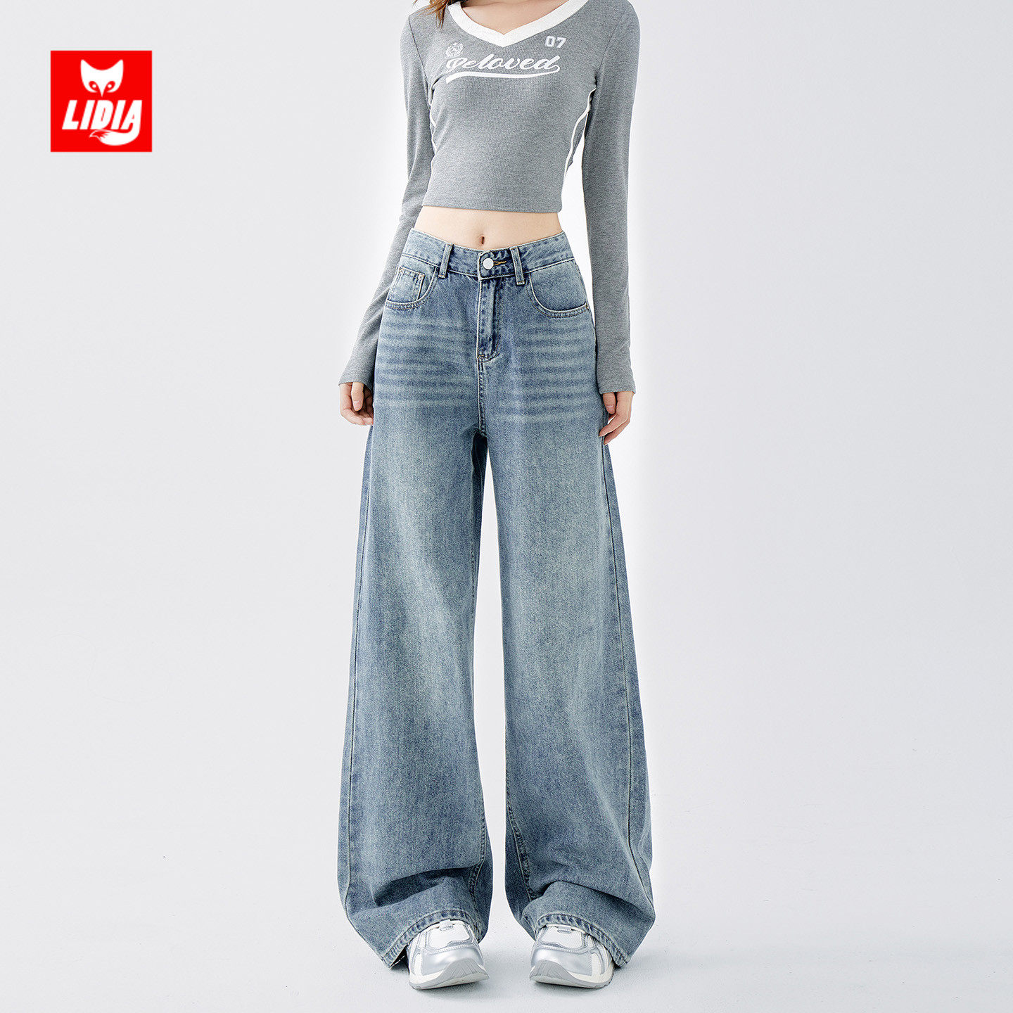 浅蓝色高腰阔腿牛仔裤女秋冬2025新款美式复古宽松显瘦垂感直筒裤