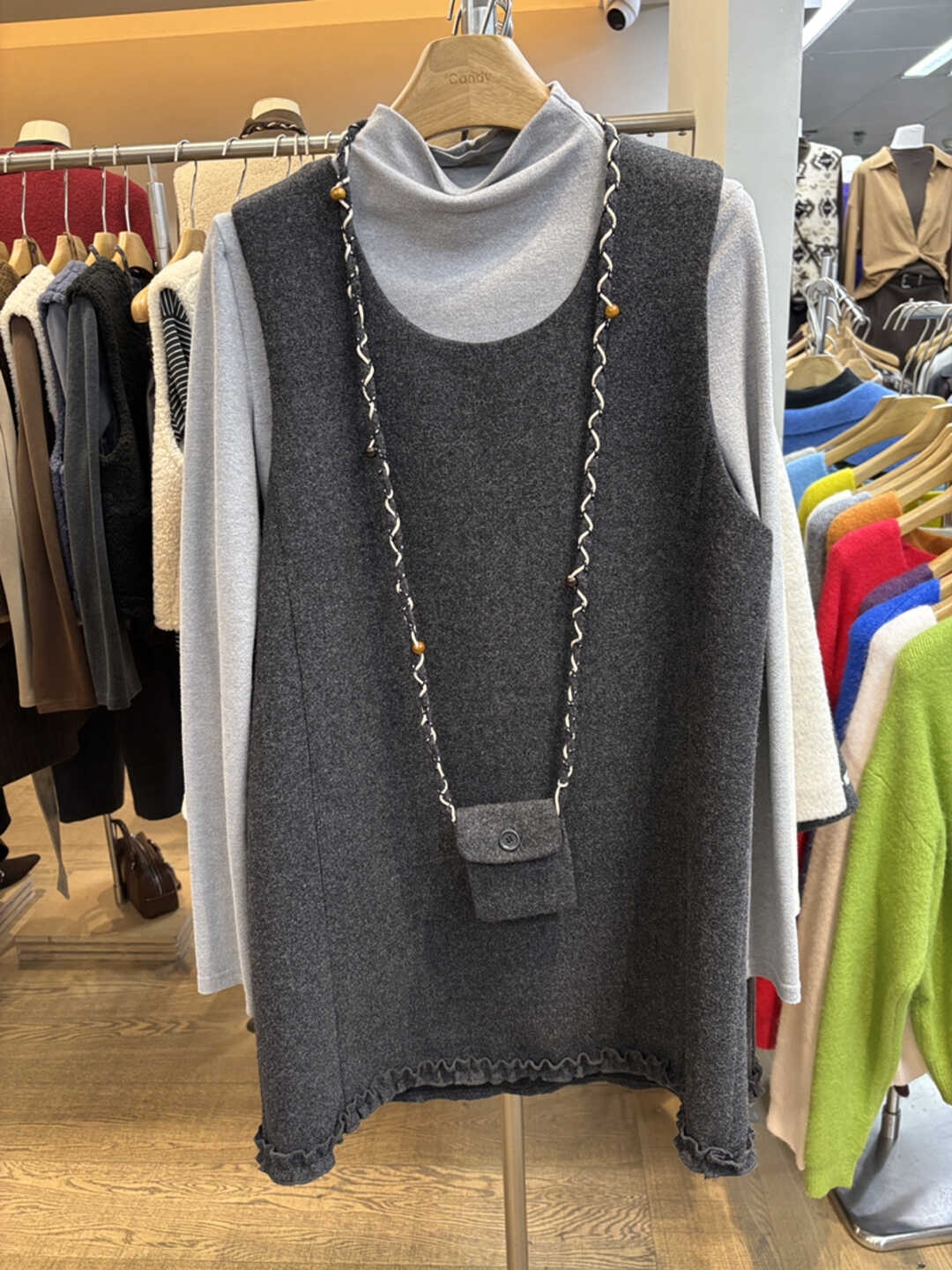 【CANDY糖果】简约百搭半高领打底衫+背心连衣裙套装女(配包包)