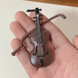 Мне нечего играть с мини -скрипкой!Микро -куколь