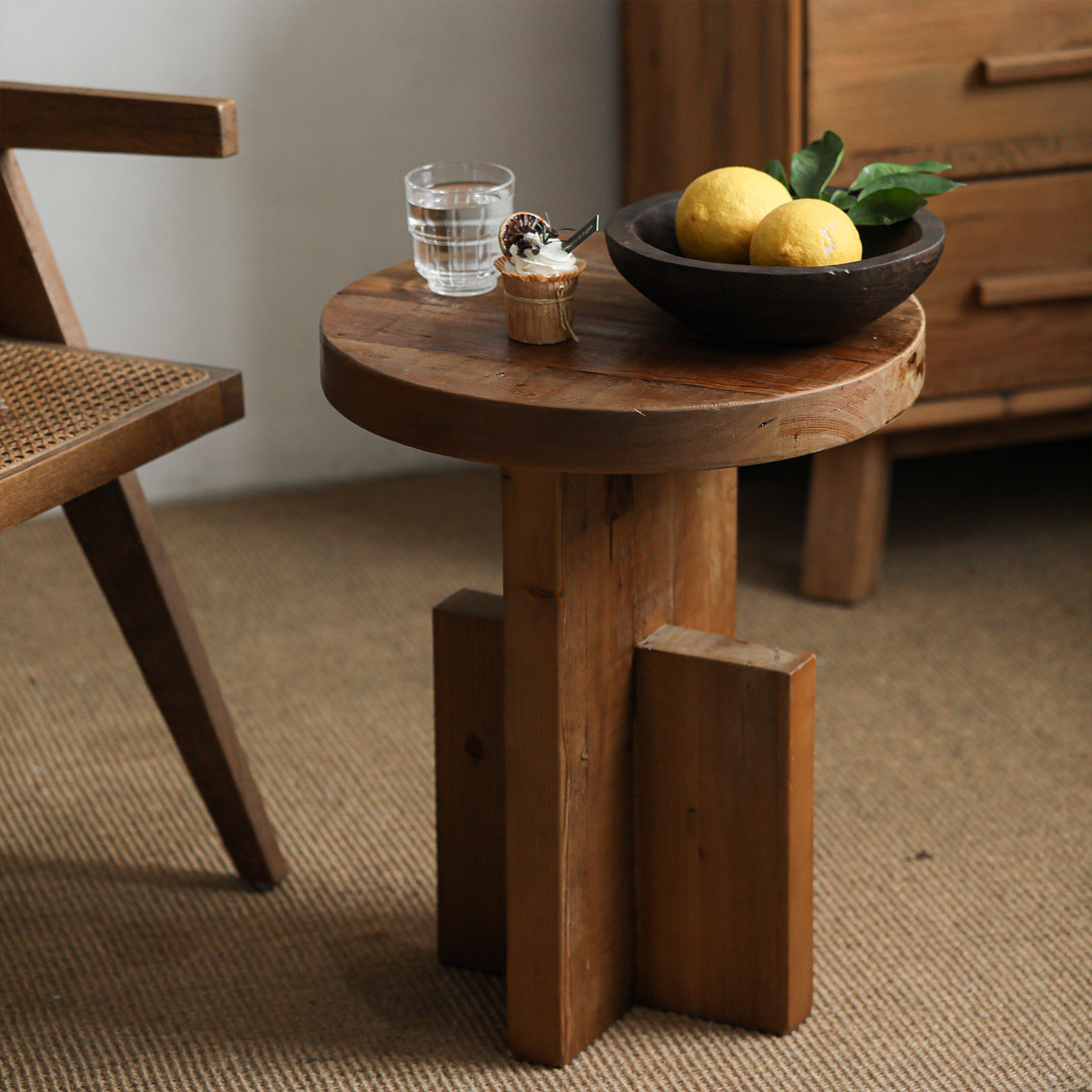 新西兰松木十字脚边几圆形客厅沙发边小茶几小户型中古风高级感