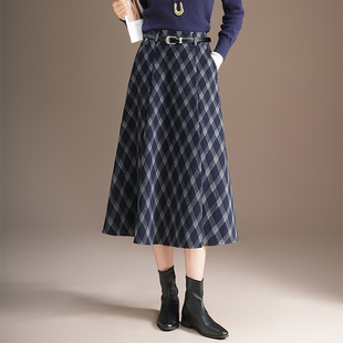 毛呢半身裙女秋冬季2025年新款高腰显瘦遮胯中长款格纹伞裙a字裙
