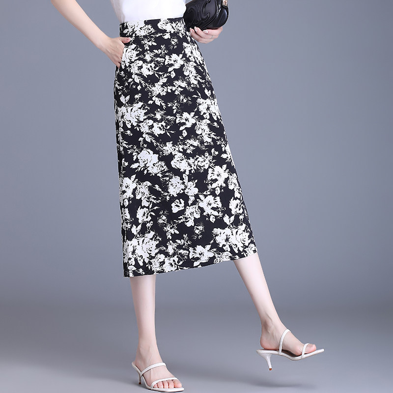 印花半身直筒裙2024春夏季新款女高腰显瘦垂感气质包臀中长款裙子