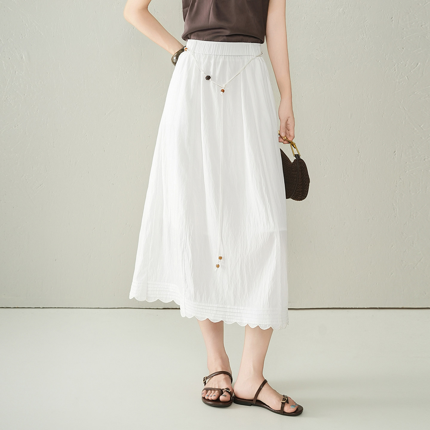 白色花边半身裙2026夏季薄款高腰显瘦中长款小个子半裙a字大摆裙