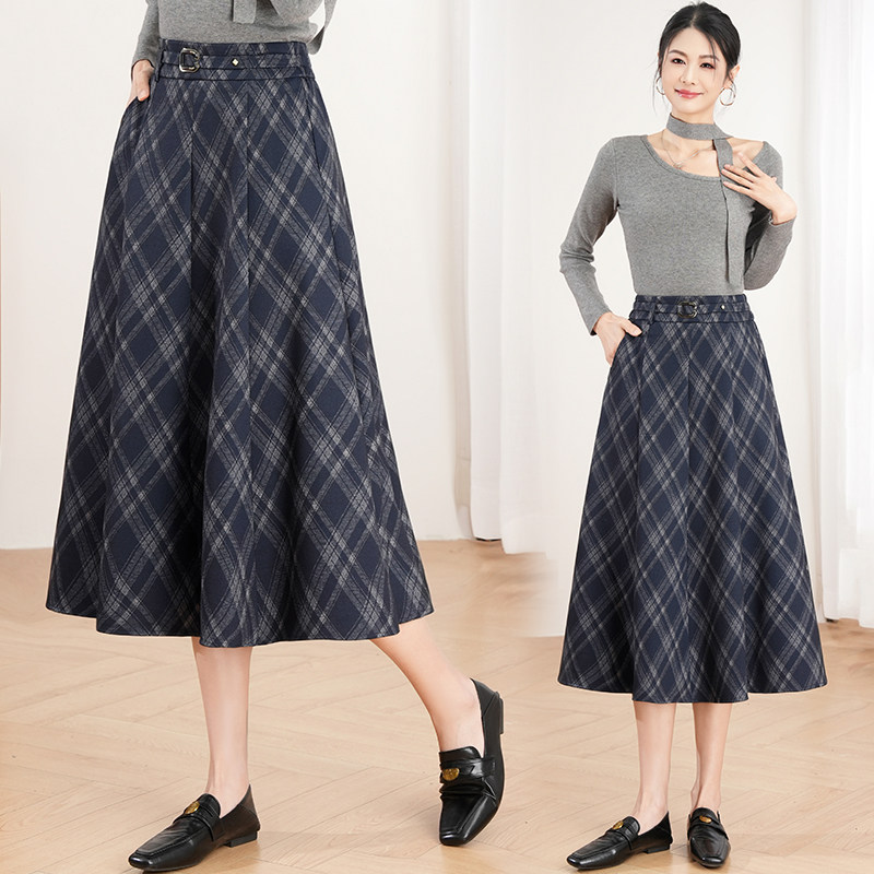 格纹半身裙冬裙女2026早春新款高腰显瘦中长款百搭a字裙子百褶裙