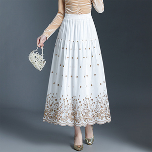 白色刺绣半身裙女2026春季新款长裙百搭a字显瘦中长款碎花裙伞裙