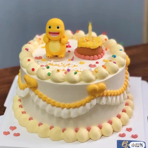 生日儿童蛋糕 黄色小龙 奶龙黄色小恐龙烘焙树叶装饰摆件