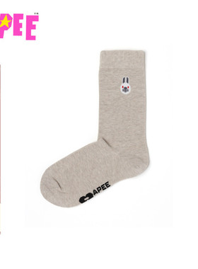 APEE配饰兔子图案提花中筒袜F258A5P