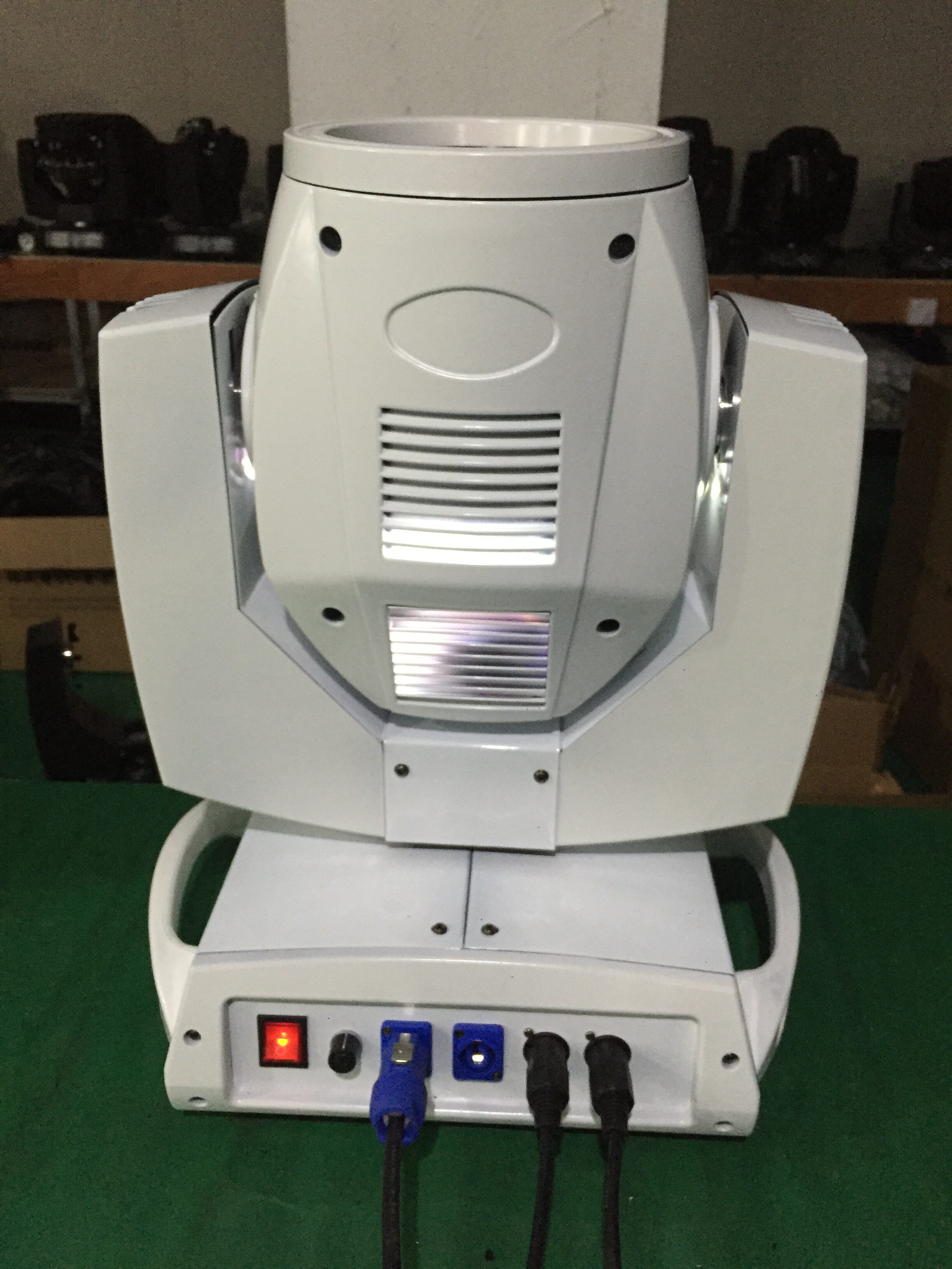 sharpy beam 7r 16通道白色230w光束灯摇头光束灯婚庆舞台演出灯