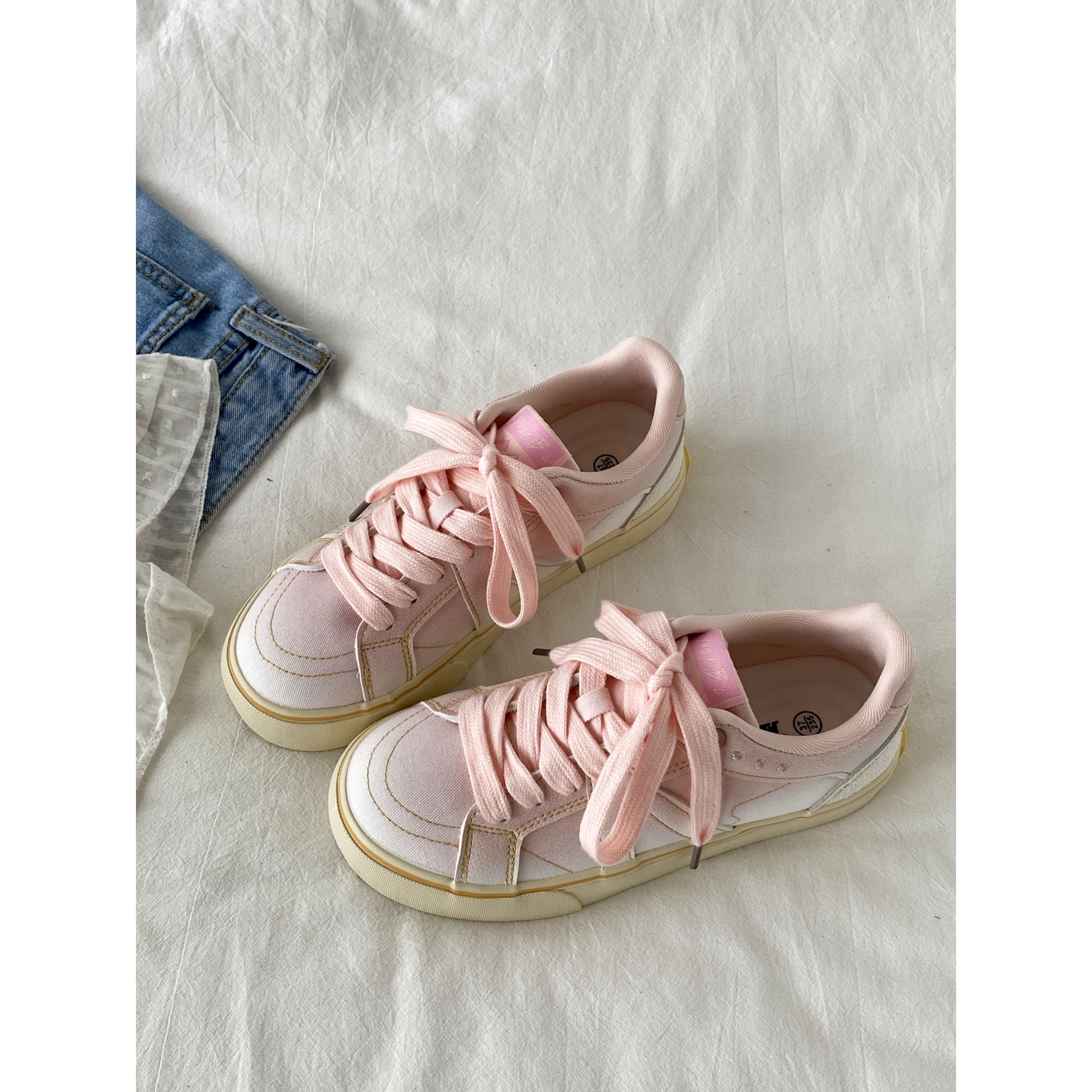 小众渐变粉色厚底板鞋韩系小白鞋