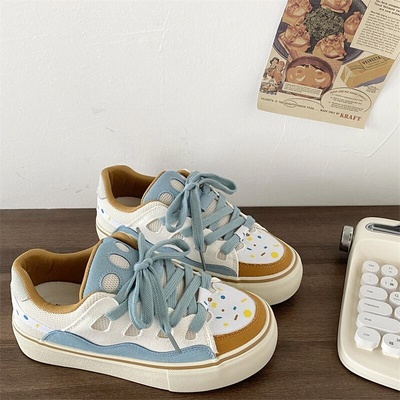 国潮麦旋风面包鞋女款低帮滑板鞋