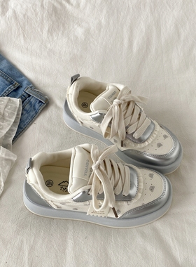 喜叔银色厚底小熊板鞋女2025新款夏季百搭小白鞋配裙子休闲面包鞋