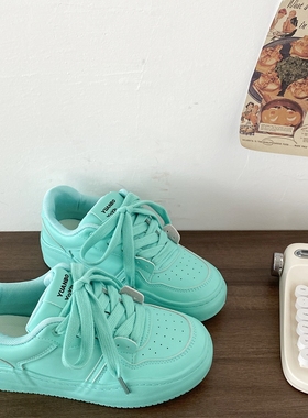 喜叔小众玉绿色厚底板鞋女2025新款春秋百搭休闲鞋子多巴胺面包鞋