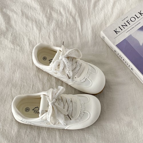 芭蕾风德训小白鞋夏天配裙子板鞋