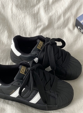 喜叔金标黑色贝壳头板鞋女2025新款春秋百搭厚底休闲运动鞋小黑鞋