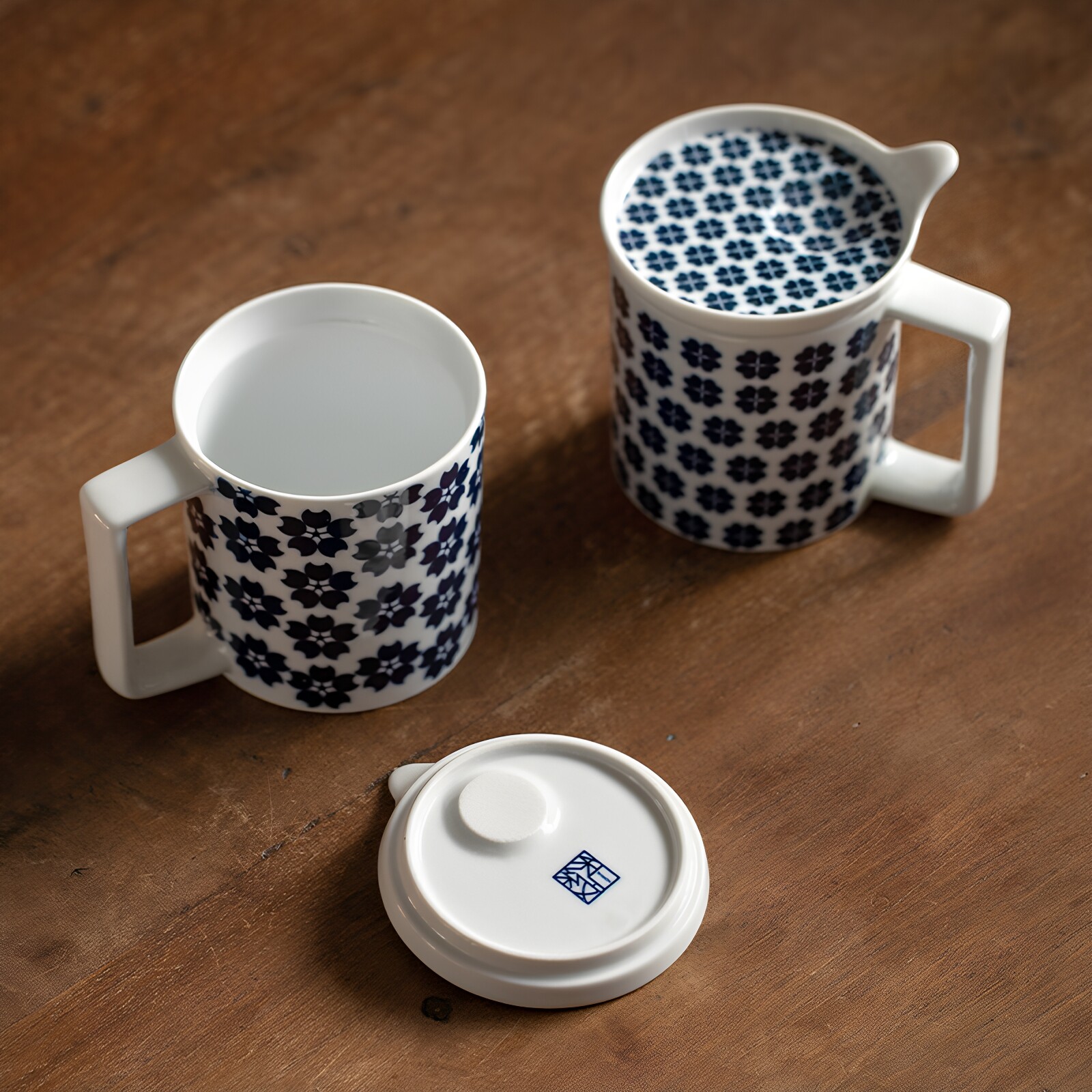 日本进口福满马克杯带盖日式简约风咖啡杯轻奢高端礼盒装陶瓷杯子