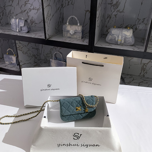 小香风菱格链条包凯旋门小方包