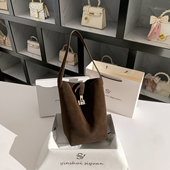 咖啡色包包高级感轻奢小众托特包女紫色水桶包质感麂皮高级感单肩