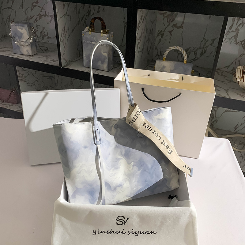 托特包大容量通勤单肩包