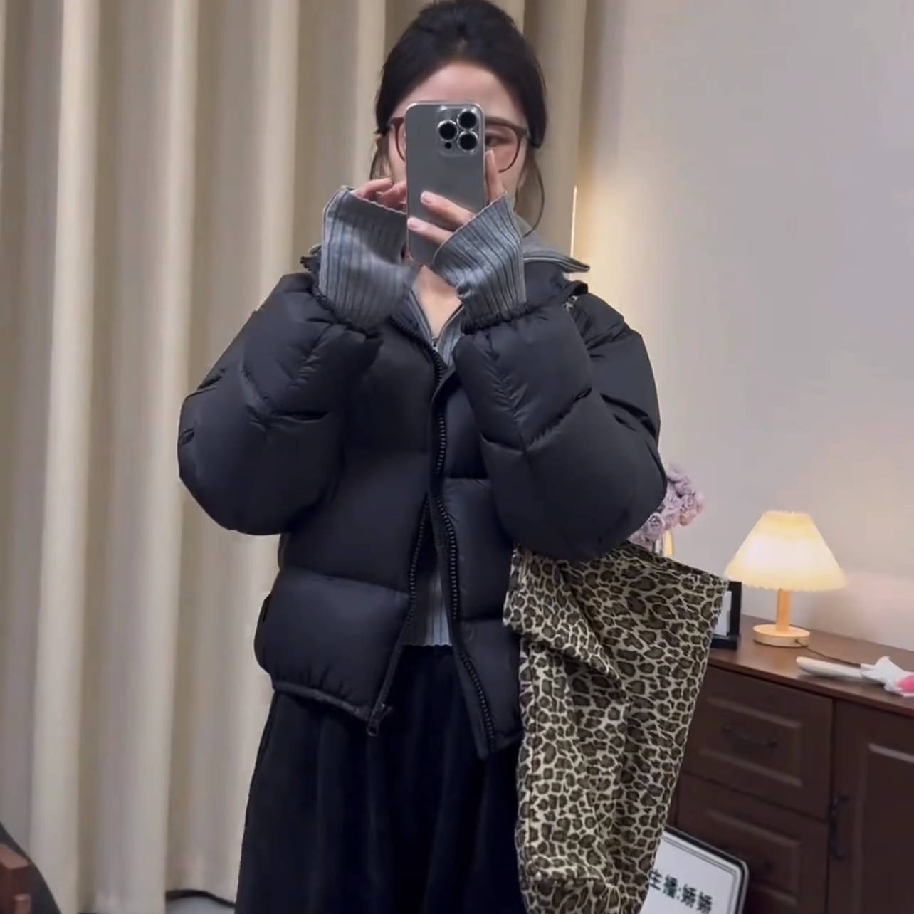 白鸭绒羽绒服女短款面包服冬季