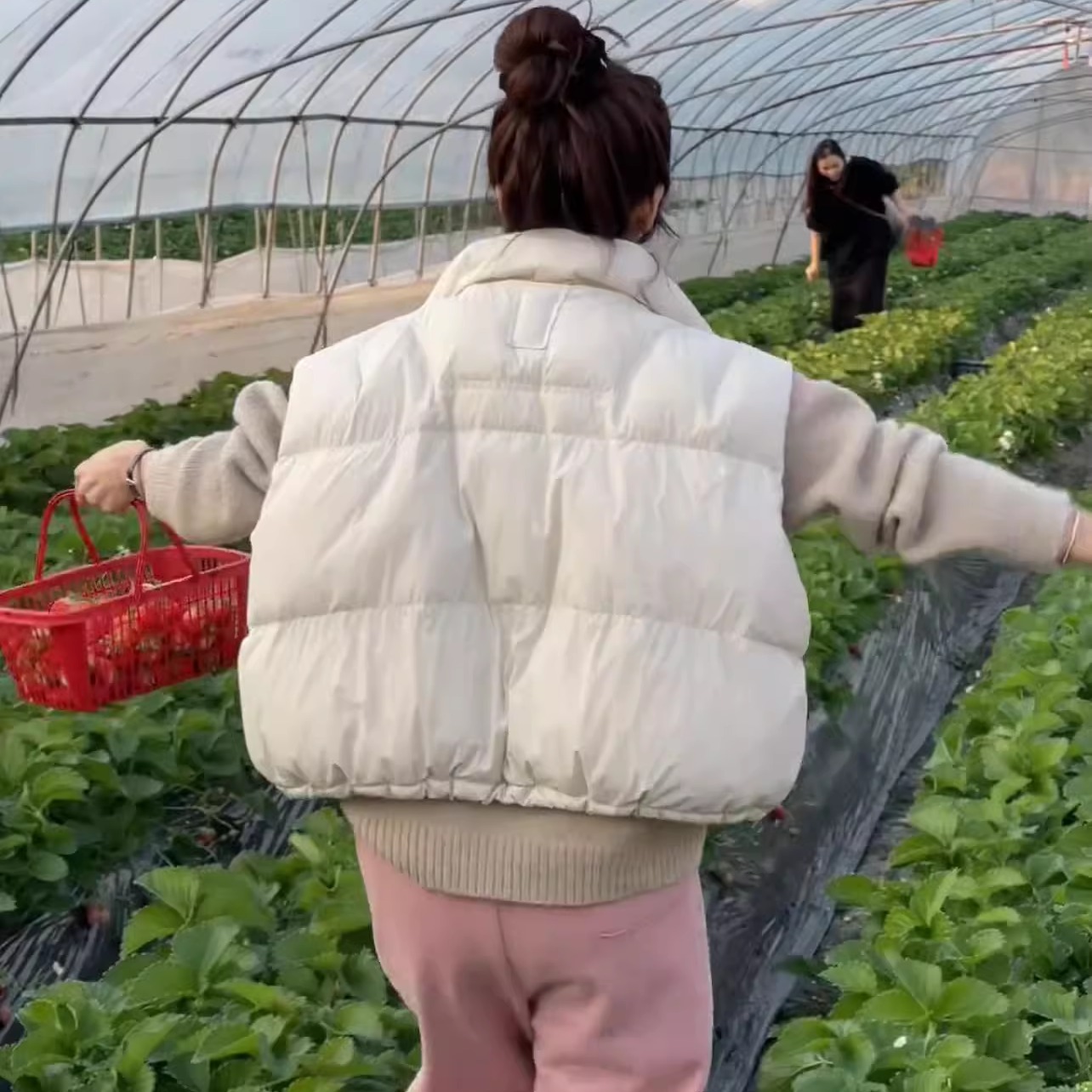 白鸭绒羽绒马甲女背心冬季新款