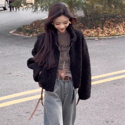 羊羔毛外套女短款加厚保暖2025冬