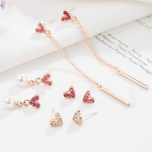 冷淡风爱心显脸瘦耳环