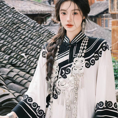 秋季爆款民族特色上衣刺绣旅彝族拍服装影楼中国风新中式套装写真