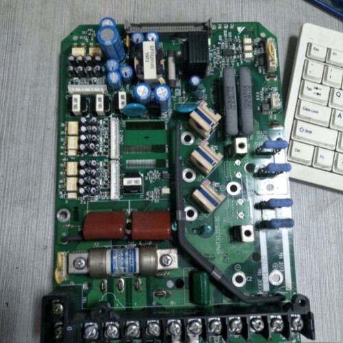 【议价】安川变频器G7系列7.5KW驱动板ETP617252 YPHT31355-3C 议