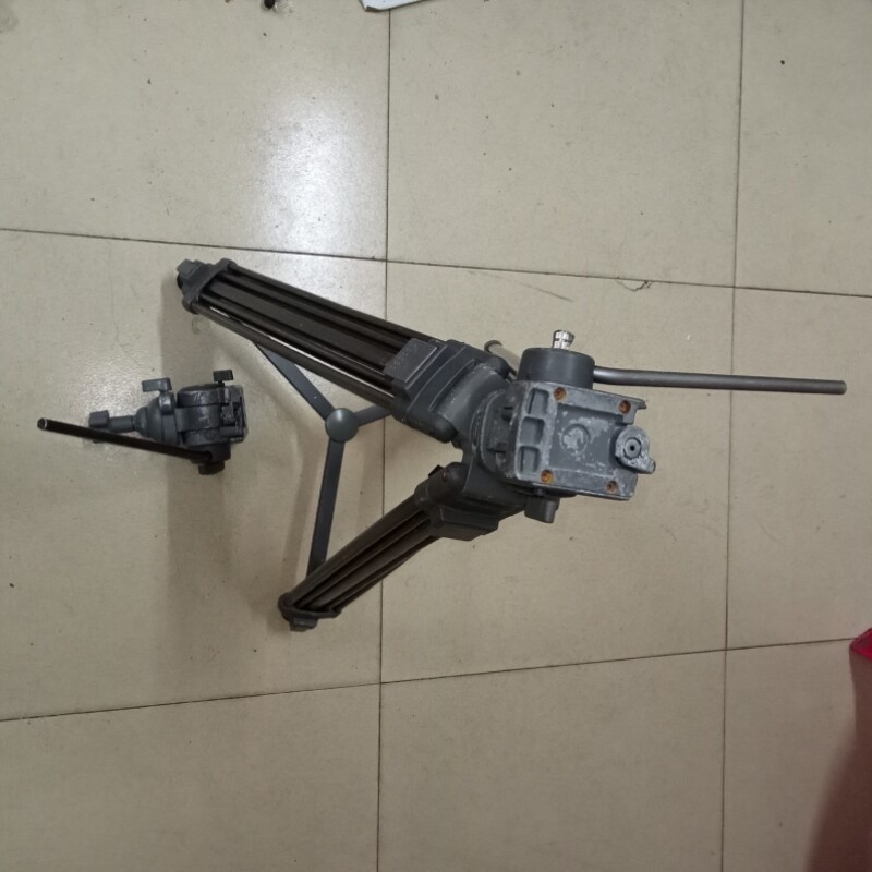 【议价】利拍Libec三角架云台,TH-650D两个,其中有一台有