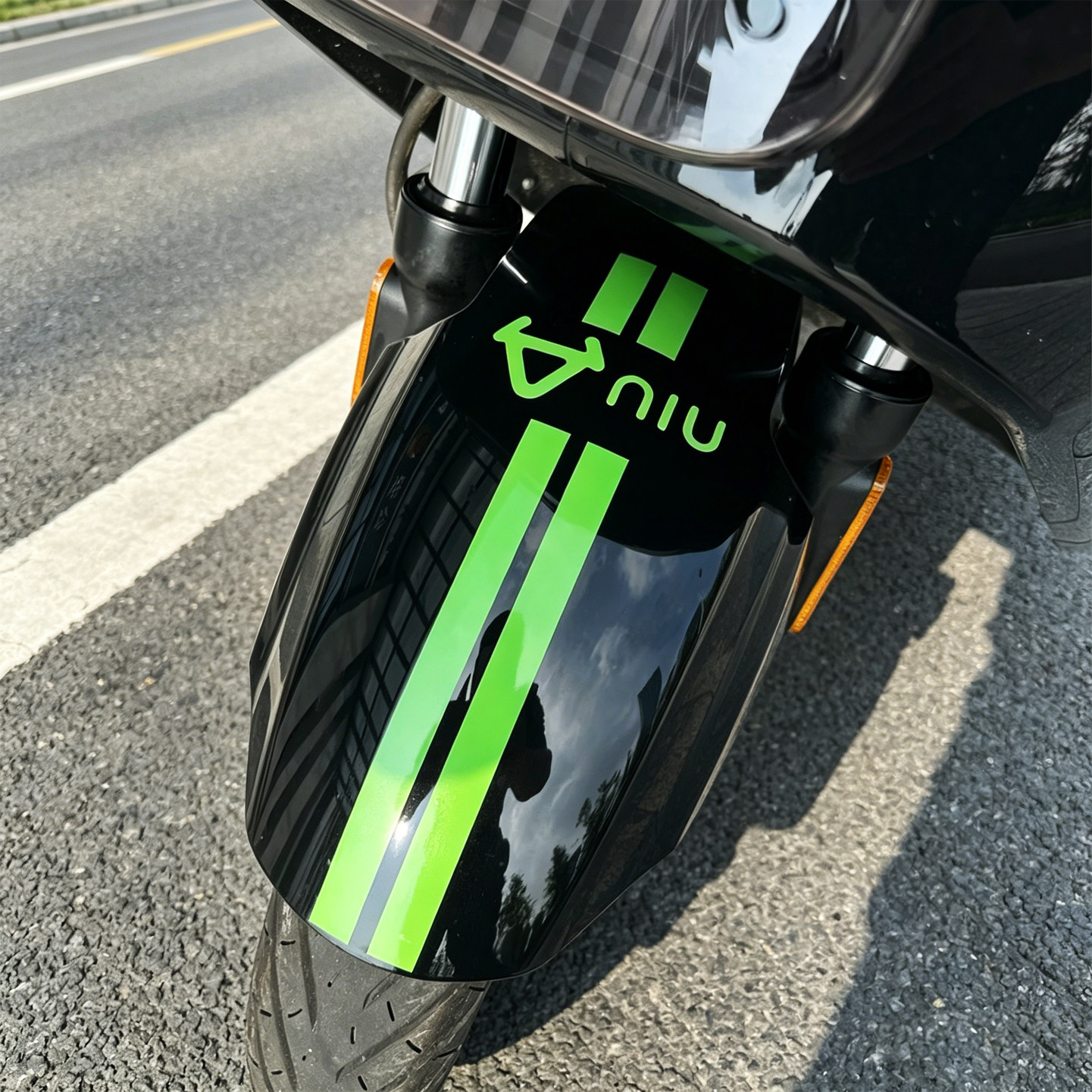 适用九号小牛电动车挡泥板贴纸图片