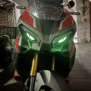 适用于龙嘉XDV250si/xdv300立体夜光猫眼贴纸小恶魔眼睛改装配件