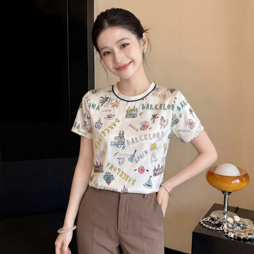 玖月字母印花短袖t恤女2026夏季时尚宽松百搭圆领缎面上衣潮