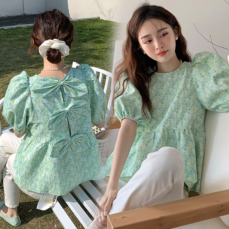 玖月夏季大码女装后背蝴蝶结甜美娃娃衫韩版泡泡袖碎花衬衫