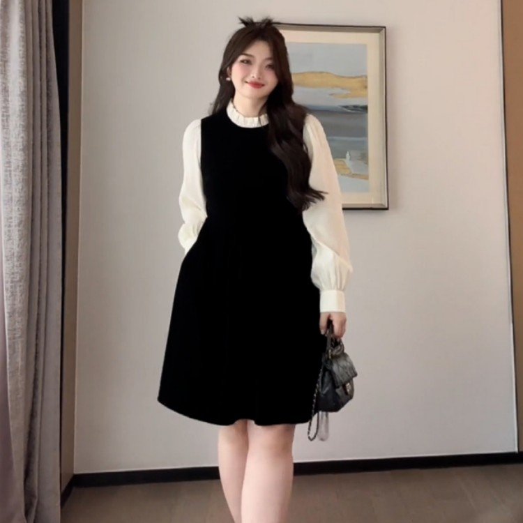 大码法式假两件高级感丝绒连衣裙女秋季胖mm收腰显瘦内搭小黑裙子