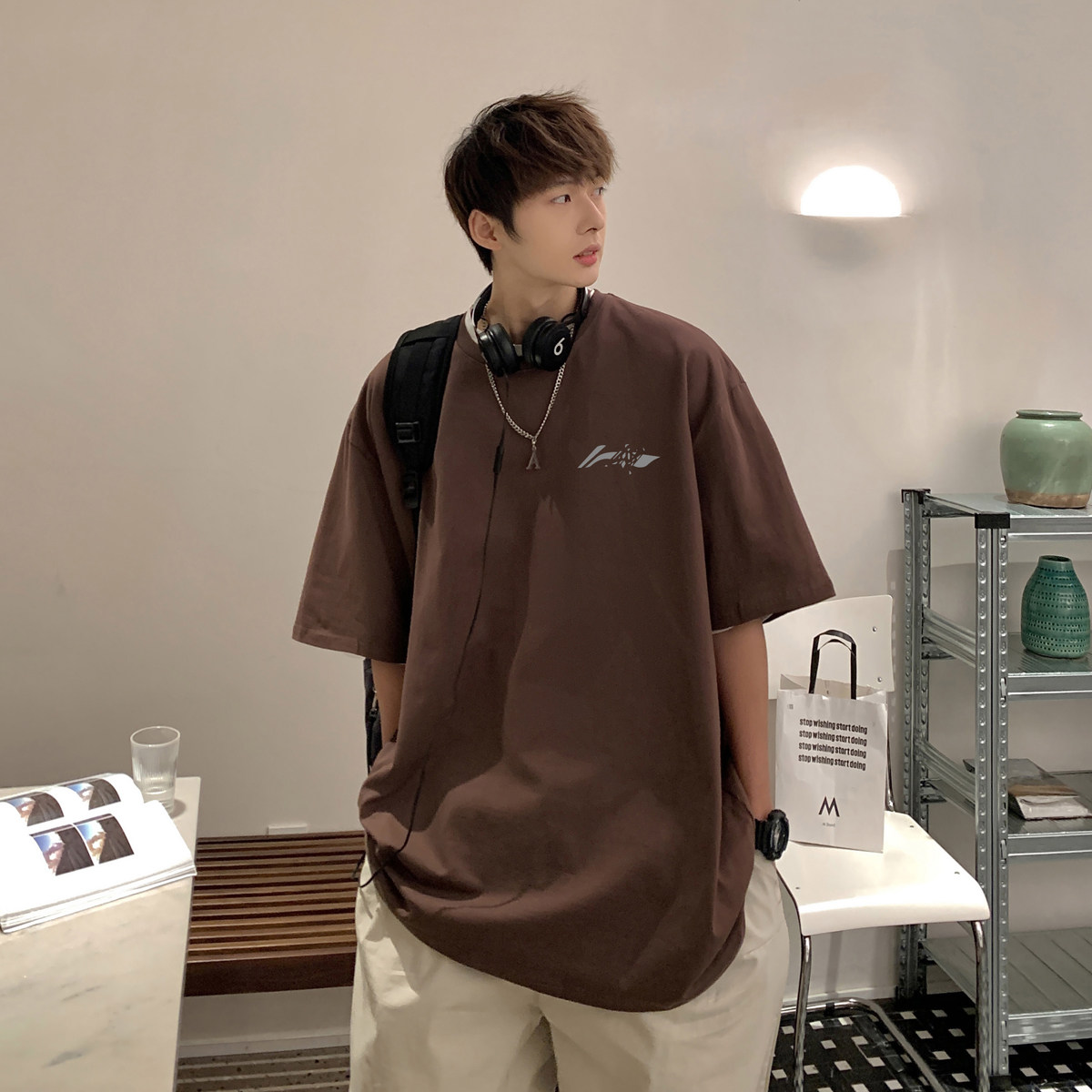 @港风图 2023夏装咖啡休闲百搭图案印花短袖T恤1713-D107-P25控38图片