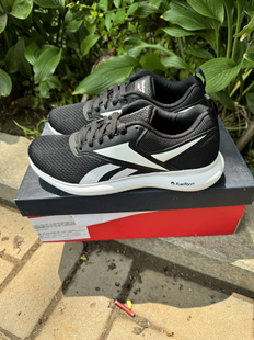 锐步女子轻便缓震跑步鞋 Reebok DRIFTIUM FX1165 ENERGYLUX